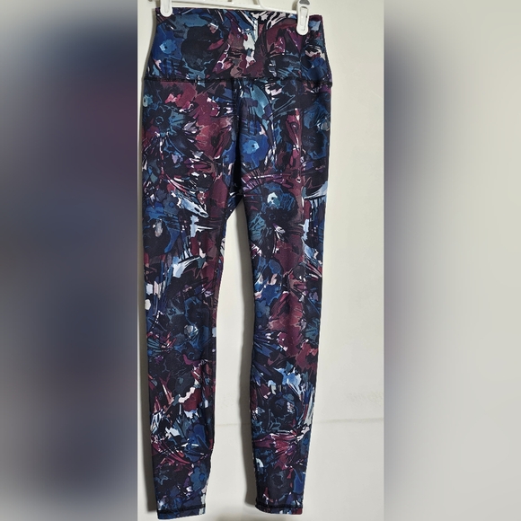 Reebok women's active wear size US small - Picture 6 of 6